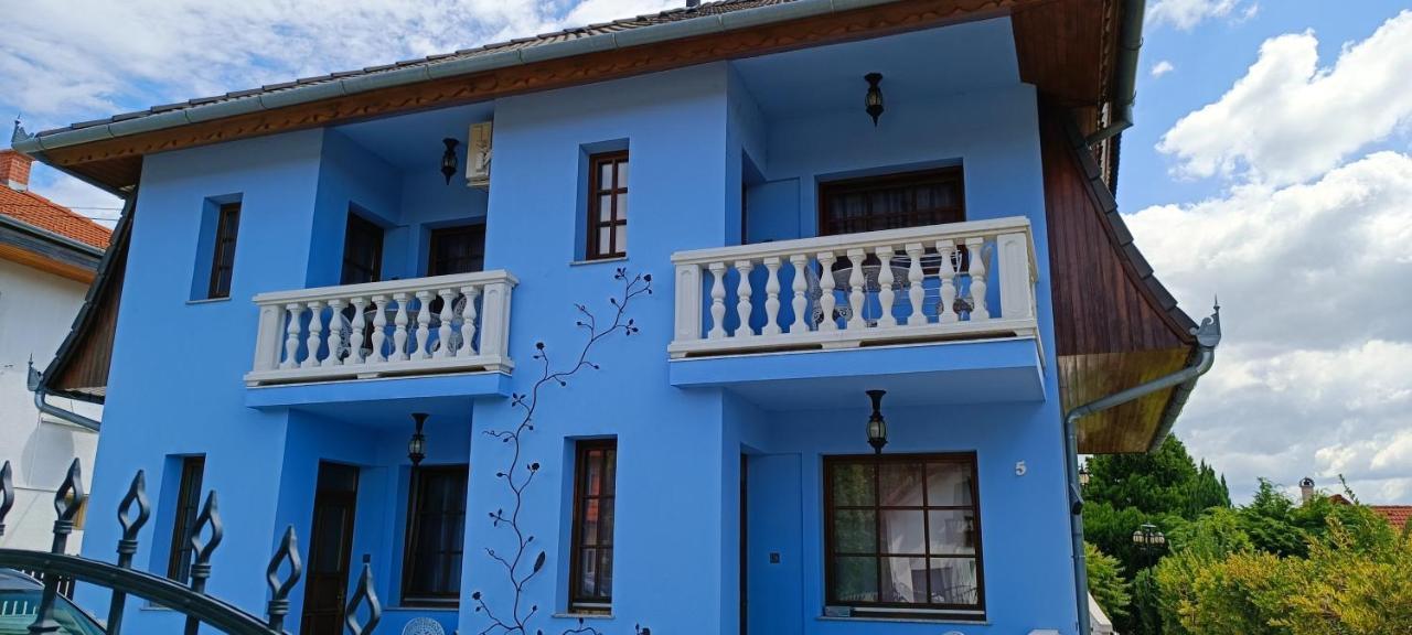 Apartament Levendula *